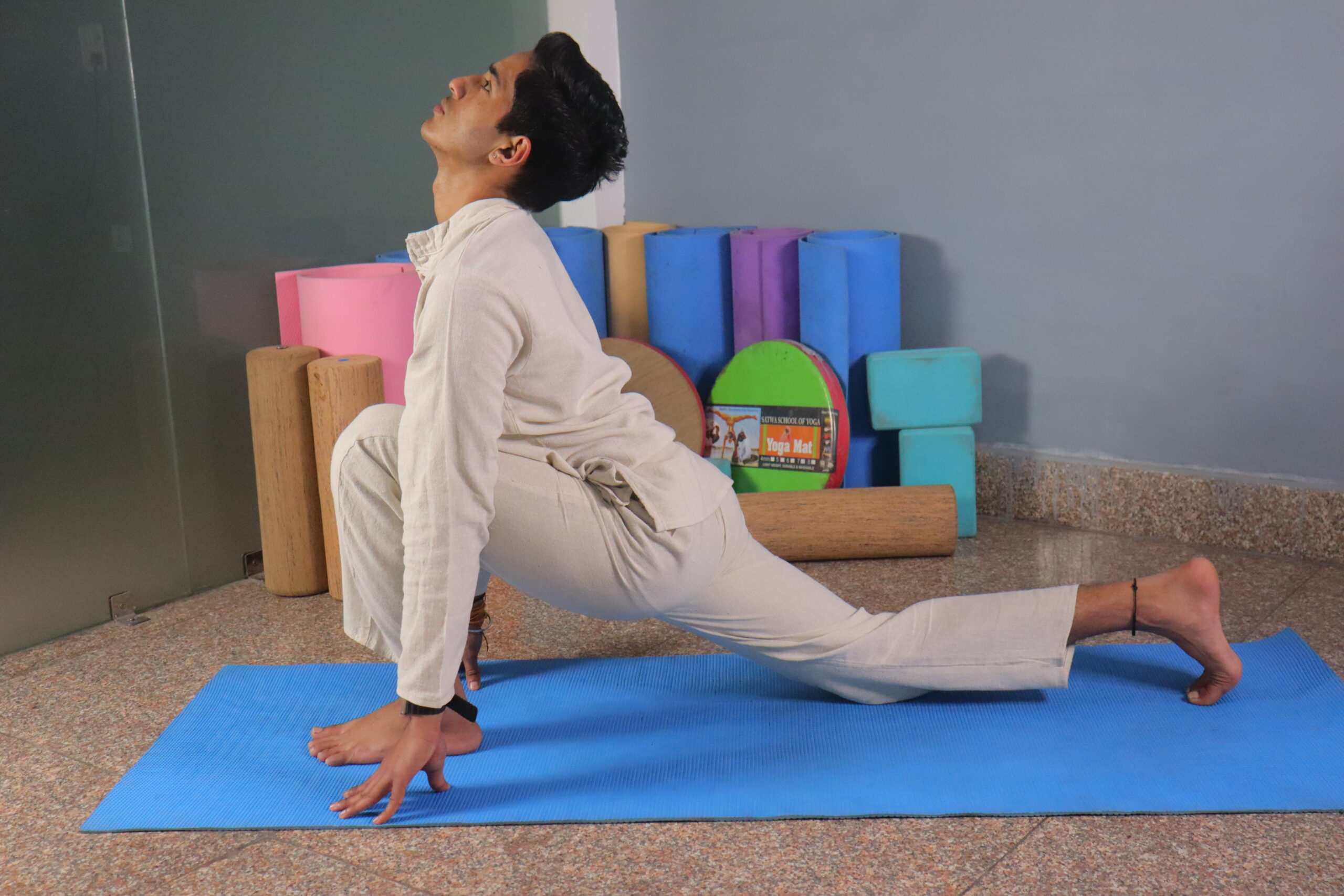 200 hour yoga teacher training at Shuddhi Yogshala